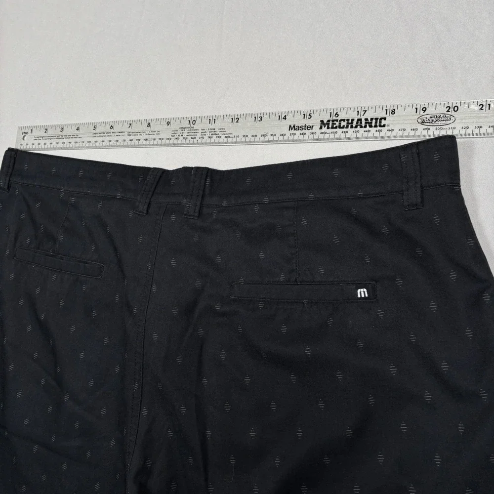 Travis Mathew Shorts Mens 40 Black‎ Geometric Diamond Pattern Golf Performance